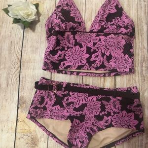 Small two pieces bathing suit 👙